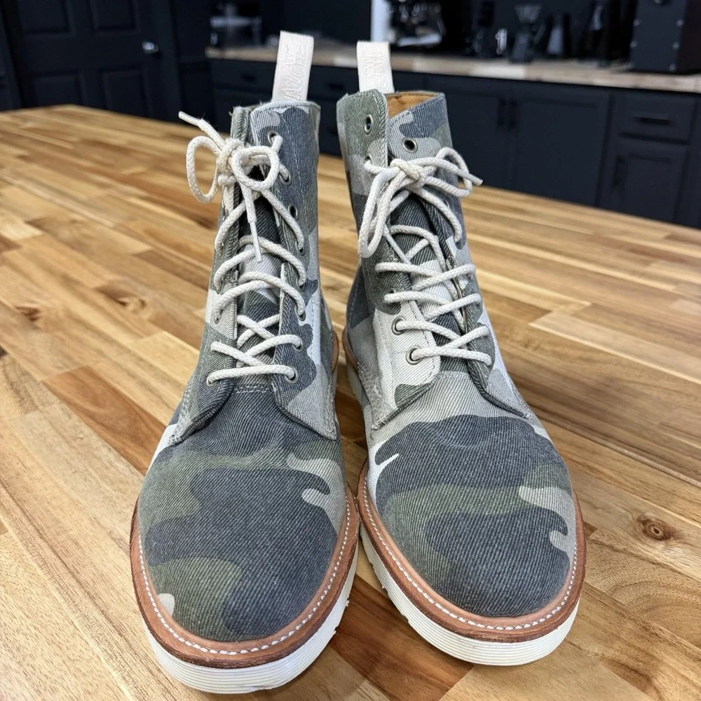 Dr Martens Beckett Camo Canvas Combat Boots Men's Size 11 RARE EUC